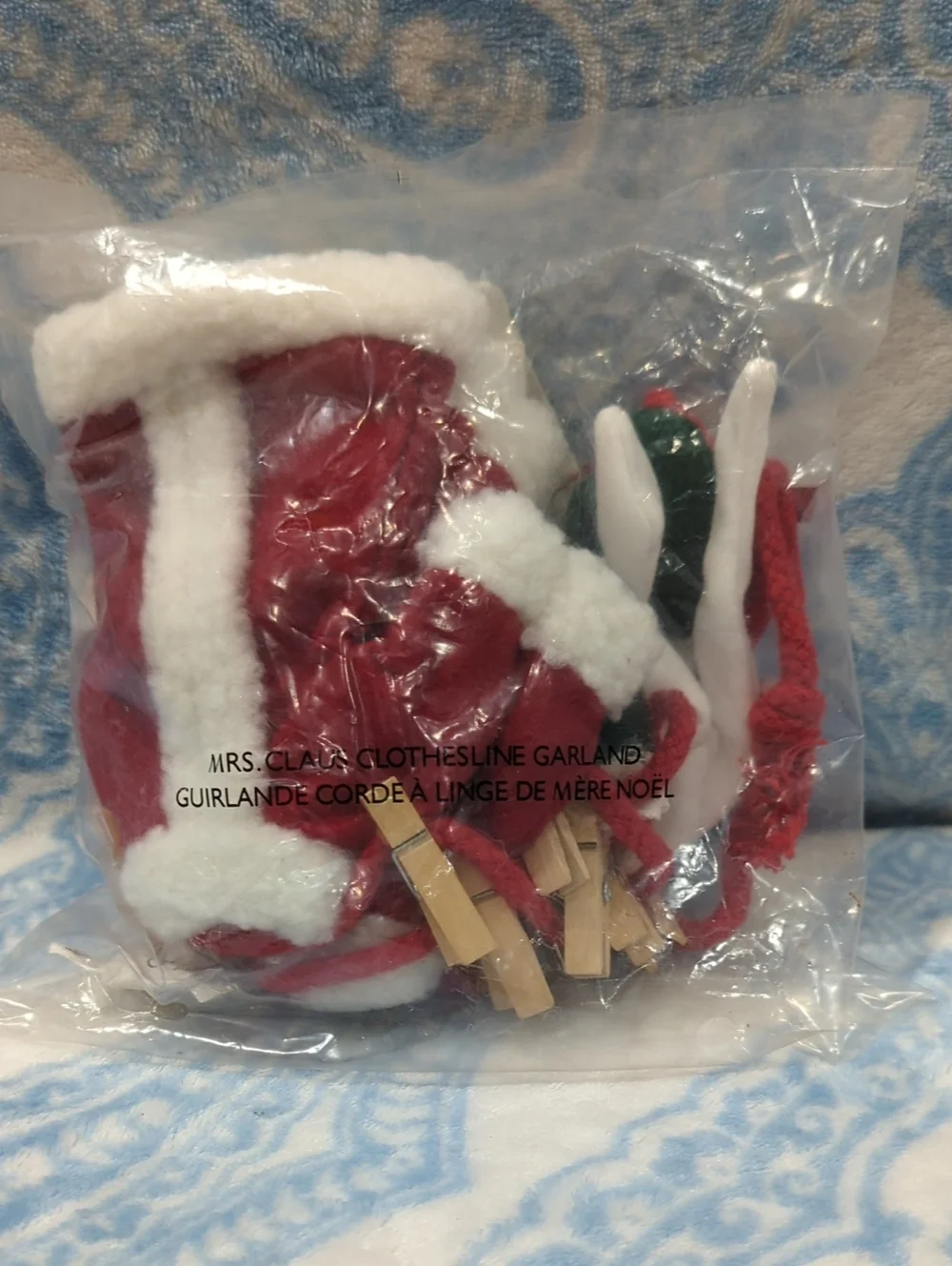 Avon clothespin stringed